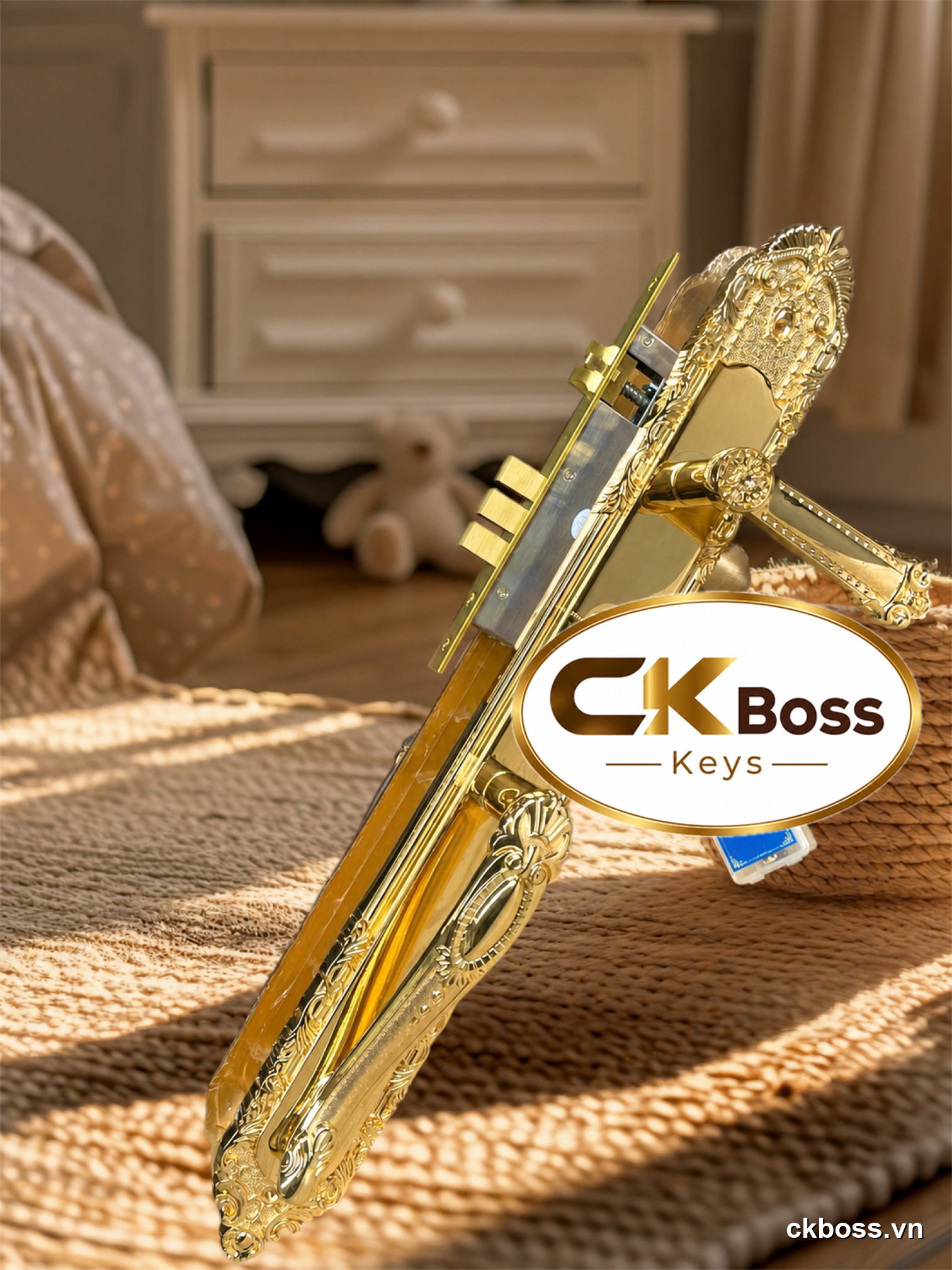 Khoá mạ vàng 24K