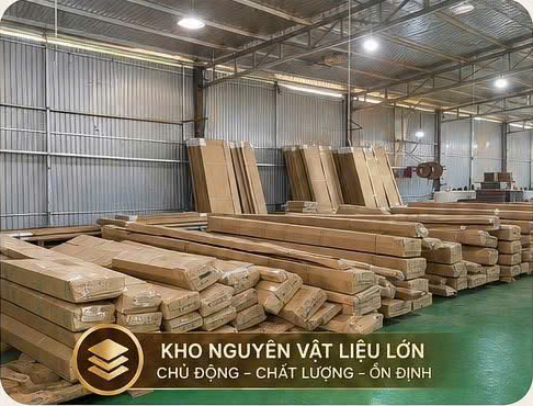 Kho nguyên vật liệu lớn